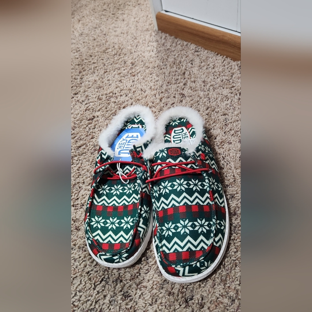 HEY DUDE Wendy Green and Red slipons - Ladies Size 9 NWT